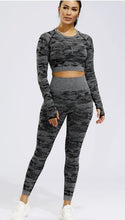 Carregar imagem no visualizador da galeria, Maya’s Camo Yoga