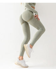 Cargar imagen en el visor de la galería, Seamless shaping Scrunch Legging✌
