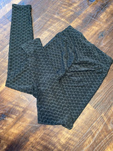 Carregar imagem no visualizador da galeria, Texture scrunch leggings
