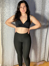 Carregar imagem no visualizador da galeria, Texture scrunch leggings
