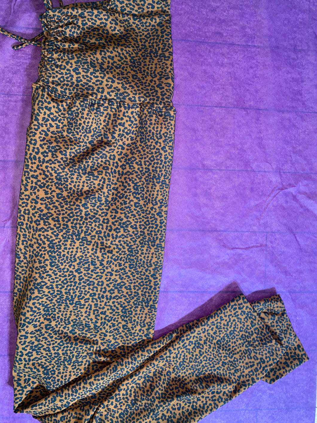 Cheetah print leggings